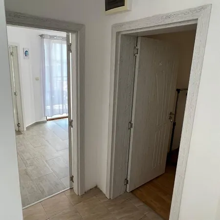 Sb Seaside Apartamento Chernomorets